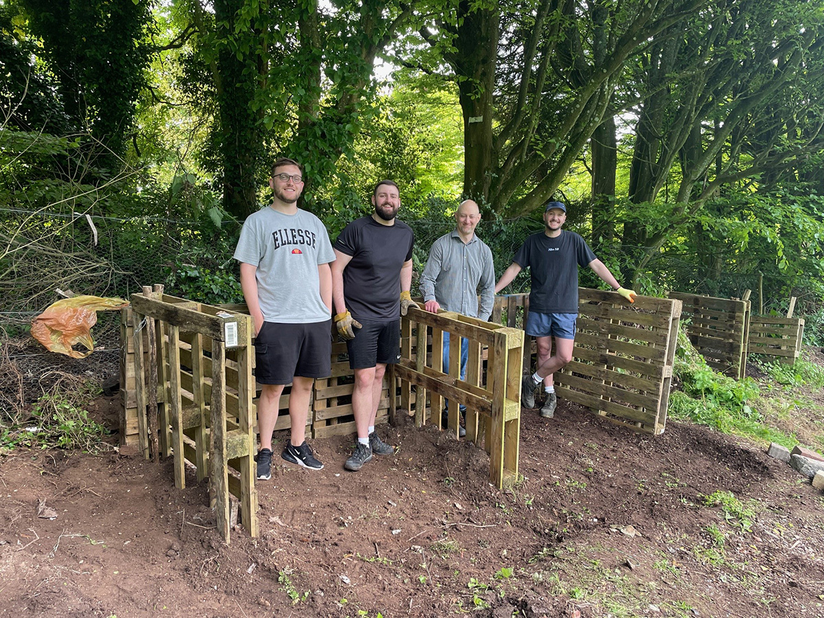 Stanmer community gardens volunteering